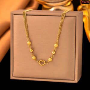 Hollowed-out heart-shaped Necklace