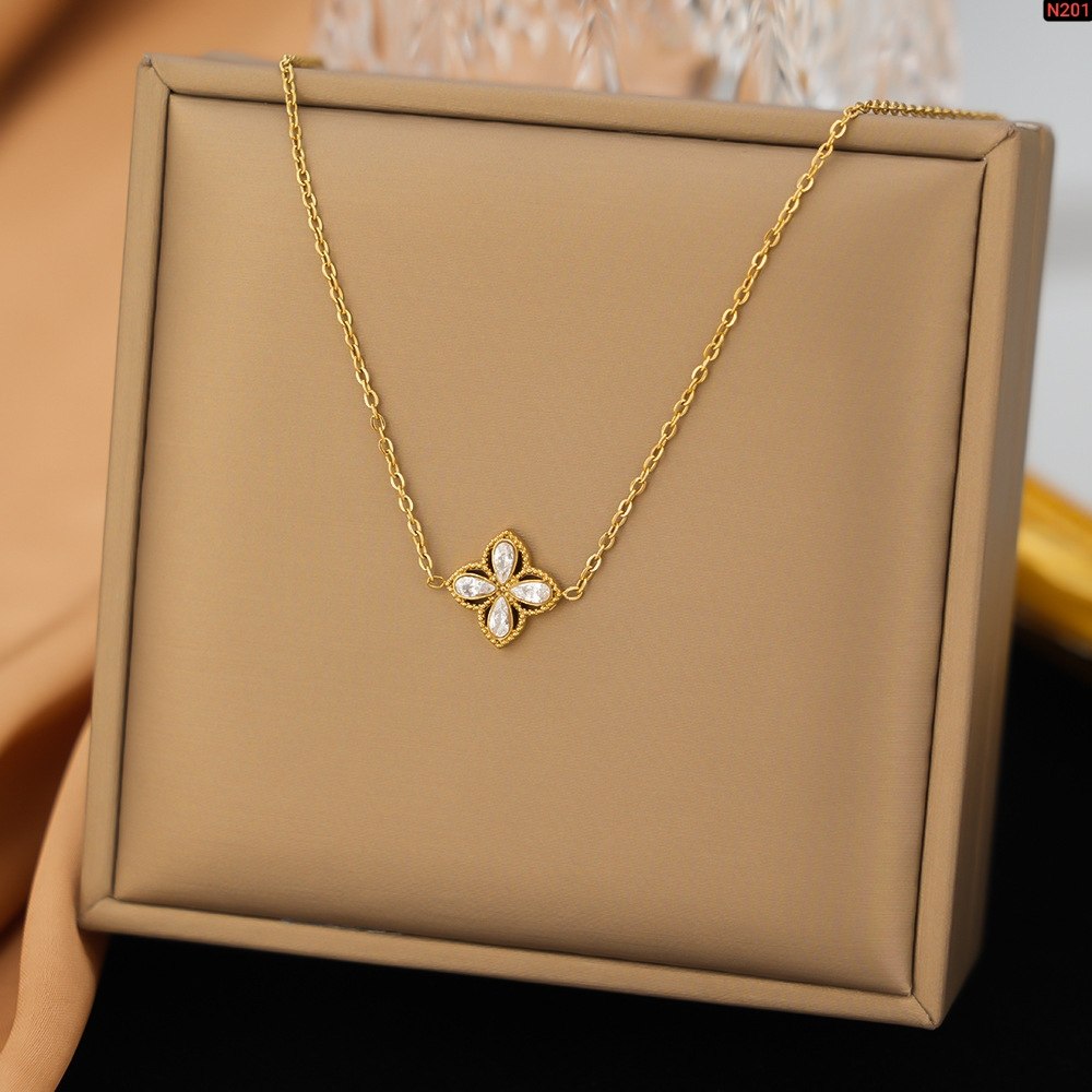 Hollow Four Leaf Clover Stone Necklace
